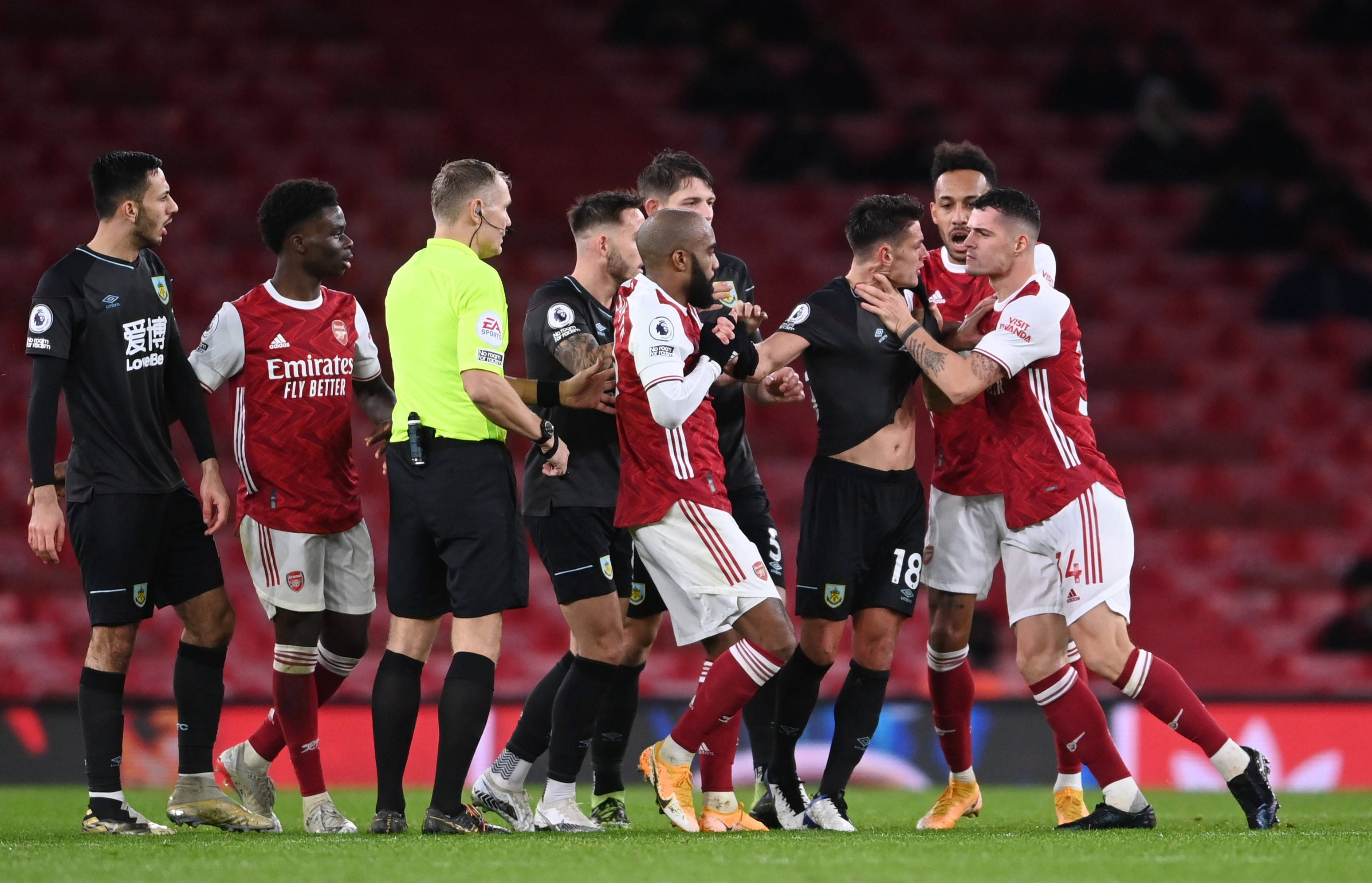 在他的组织 在他的组织